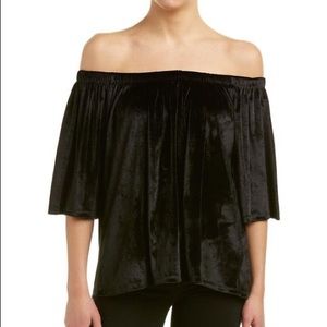 Perfect Top for the Holidays ✨ Caleigh & Clover Velour